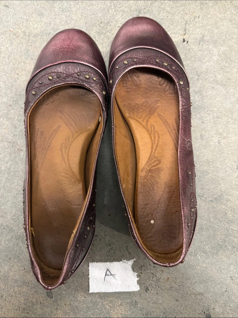 Born Women's Burgundy Leather Ballet Flats